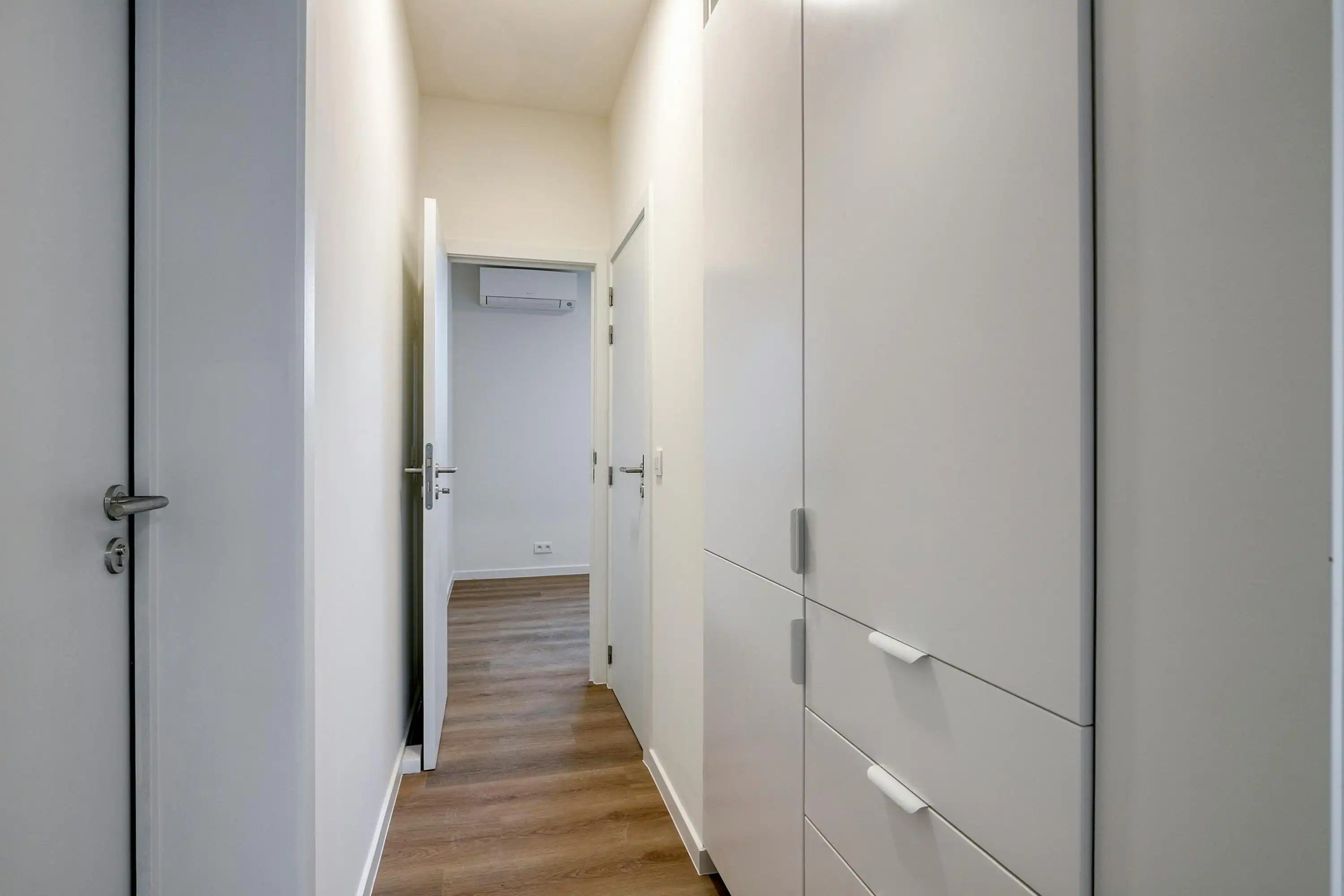 Volledig gerenoveerd appartement met EPC A in Gent foto 8