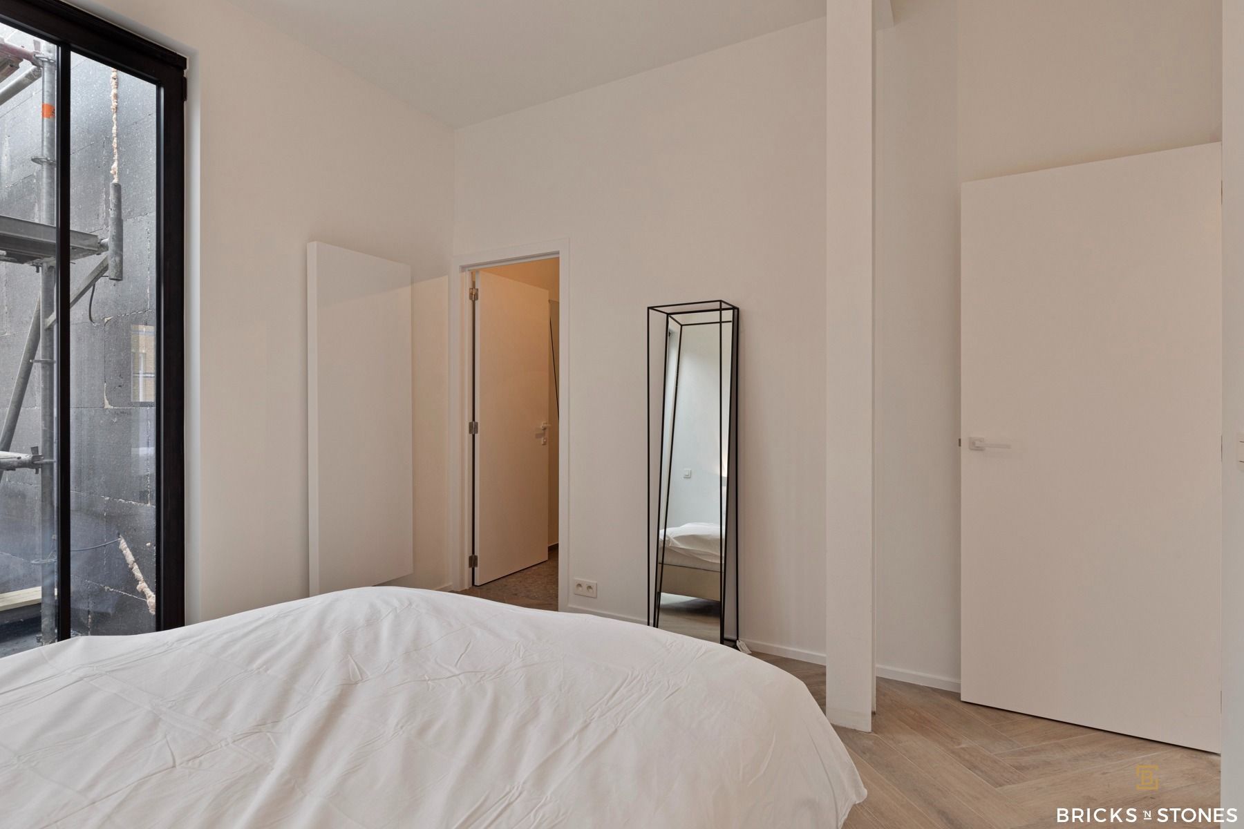 Luxueus gerenoveerd en bemeubeld 2-slaapkamer appartement  foto 16