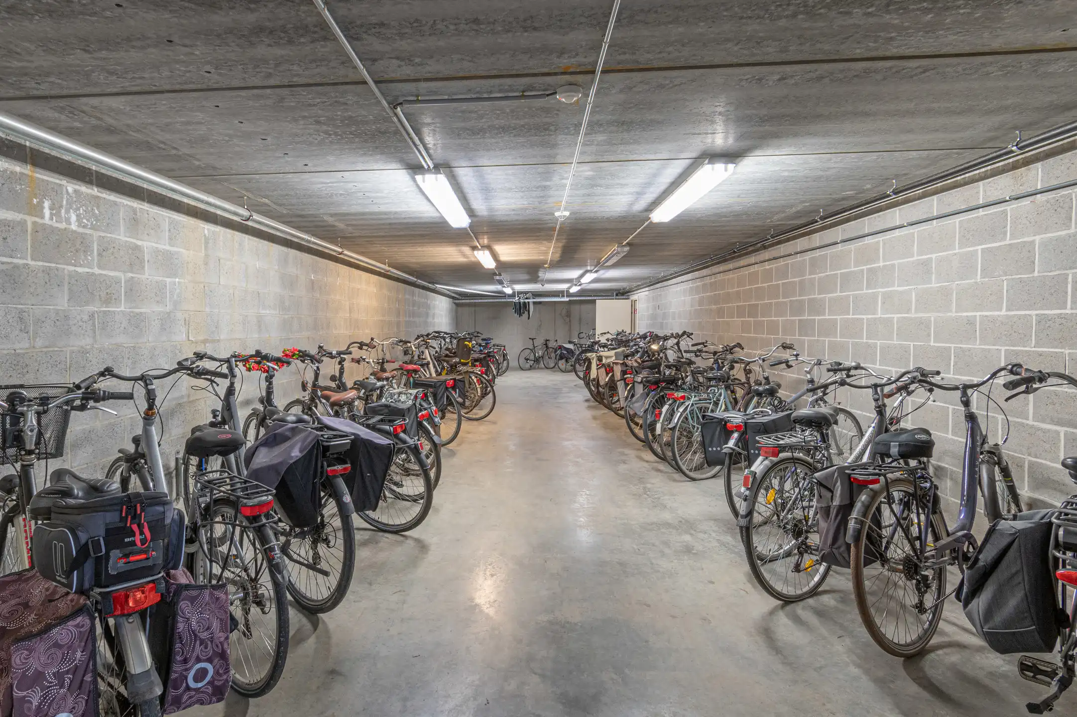 Appartement met terras en garage te huur in Willebroek foto 24