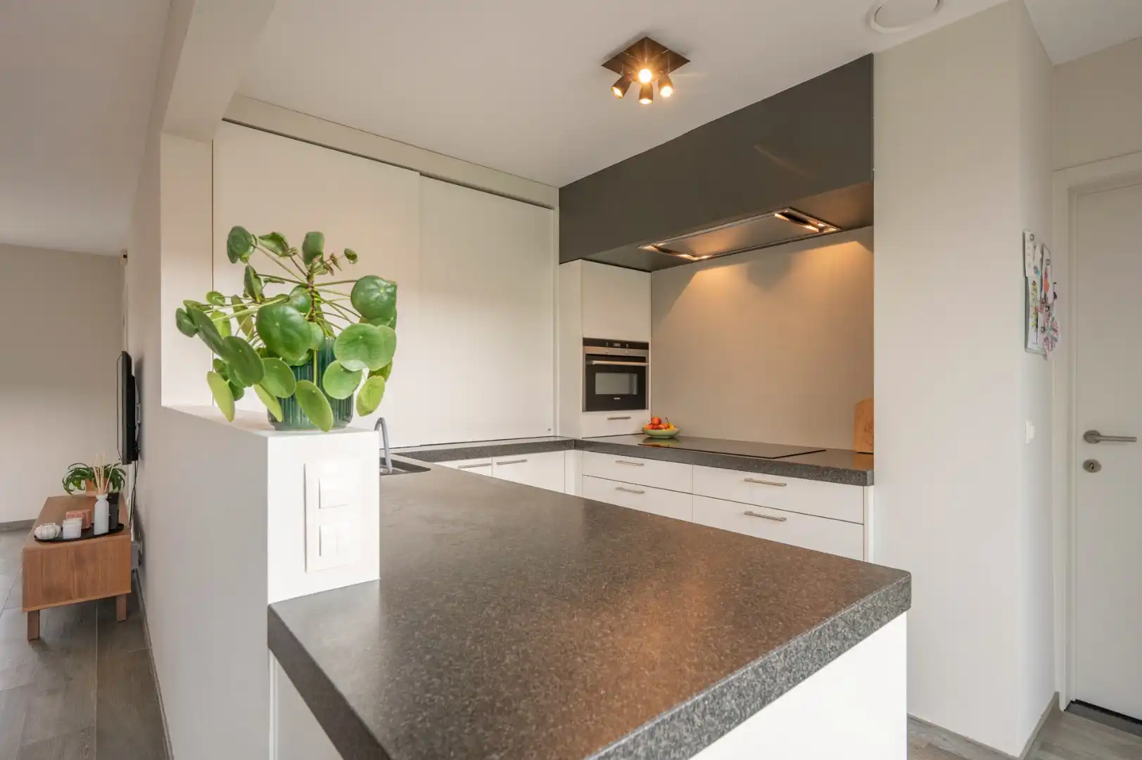Instapklare en rustig gelegen woning met 3 slaapkamers foto 10