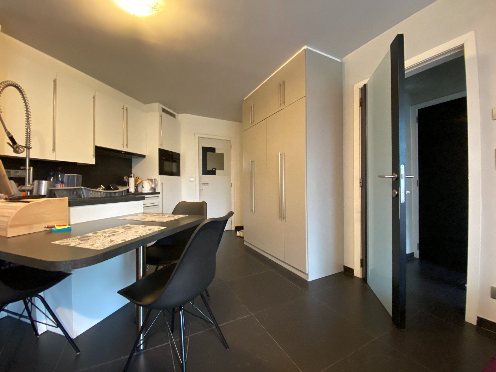 Gemeubeld 1 - slaapkamer - appartement tussen station en ziekenhuis | Vijfseweg foto 3