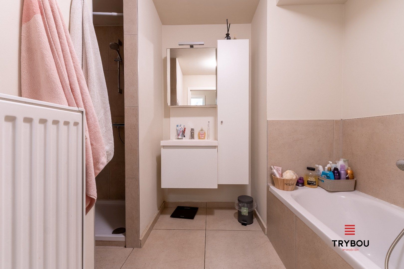 Ruim duplexappartement vlak bij het centrum van Roeselare foto 13