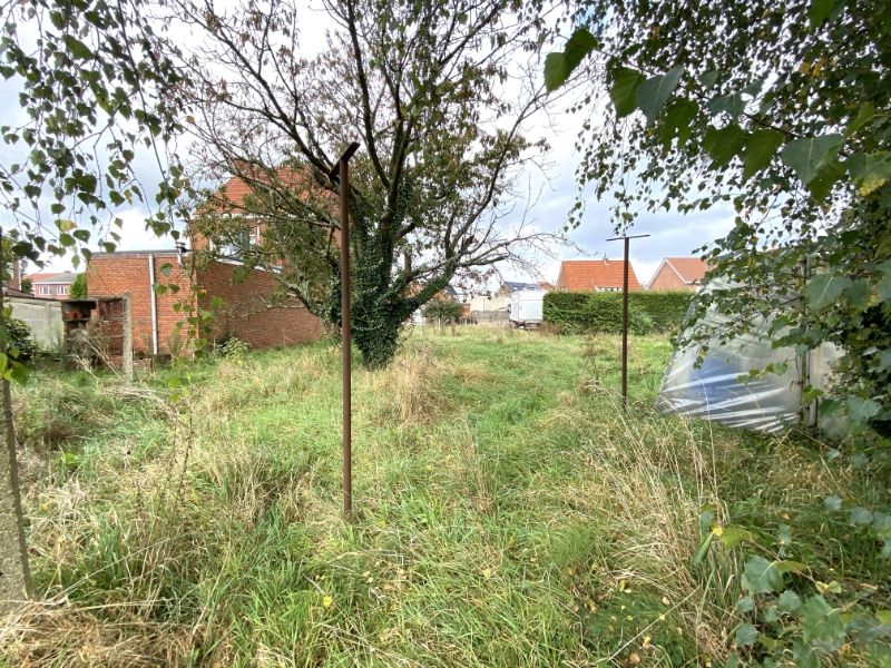 Te renoveren woning nabij centrum Mol, met aanpalende grond van +-21a, gelegen in doodlopende straat foto 7