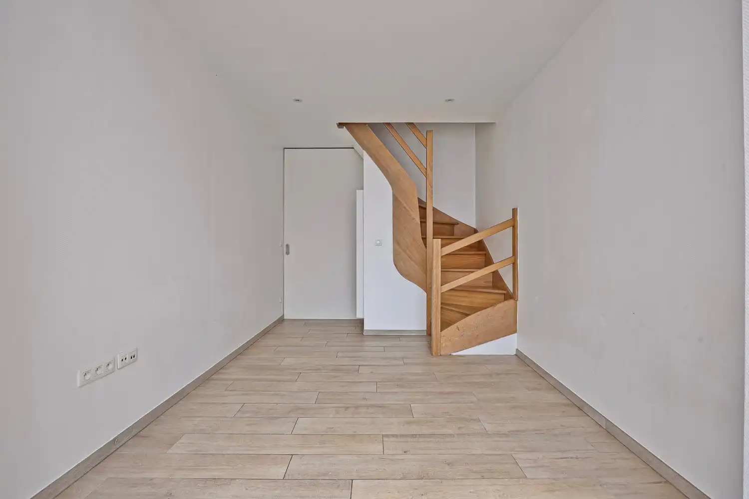 TOFFE WONING MET KOER, CENTRUM DIEST! foto 6