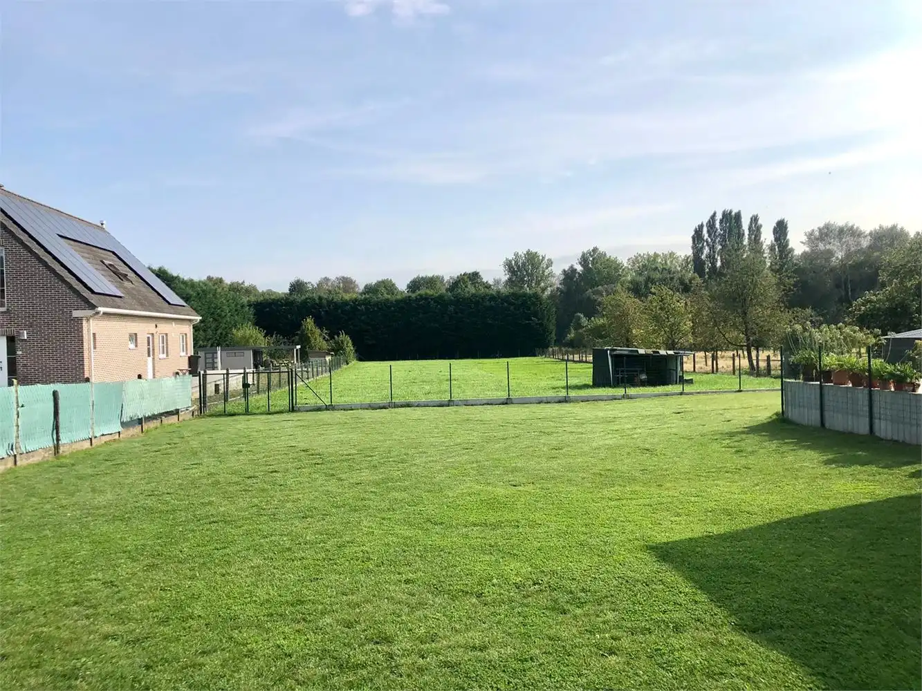 Bouwgrond nabij het centrum foto {{pictureIndex}}