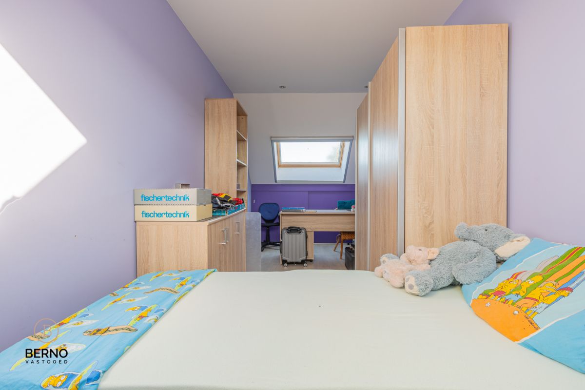 Woning met tuin en zij-ingang foto 12