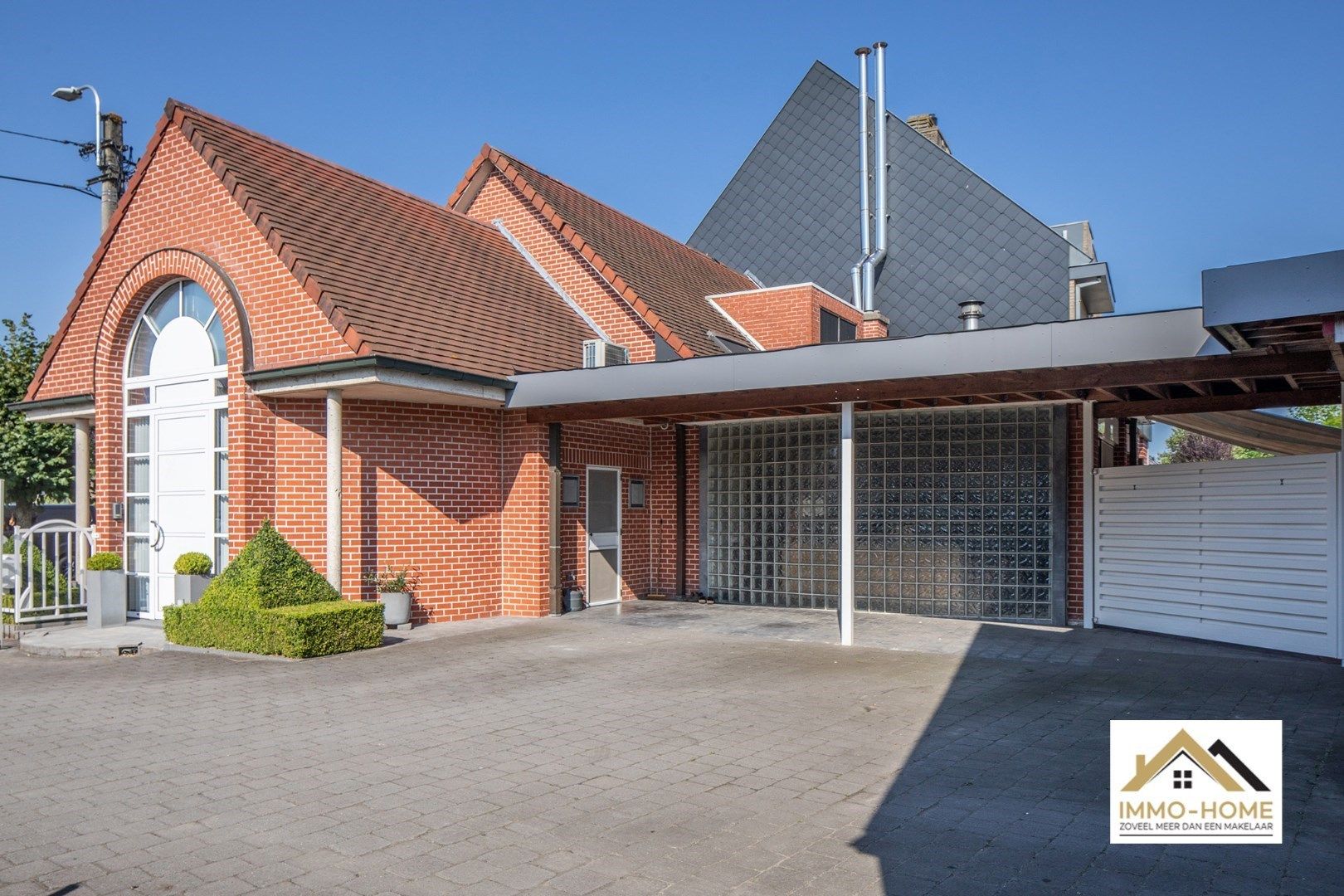 Gerenoveerde woning met groot magazijn!  foto 26