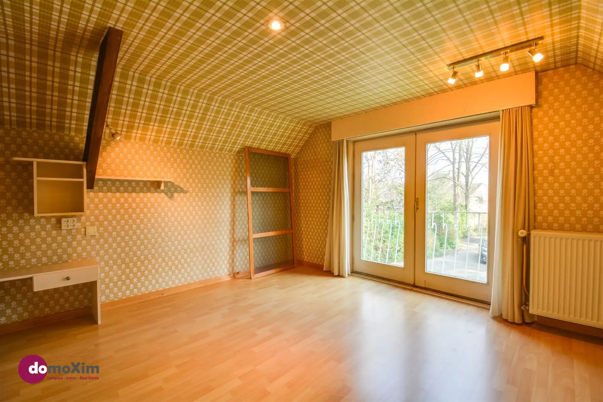 Ruime gezinswoning met mogelijkheden in een unieke, groene omgeving foto 16