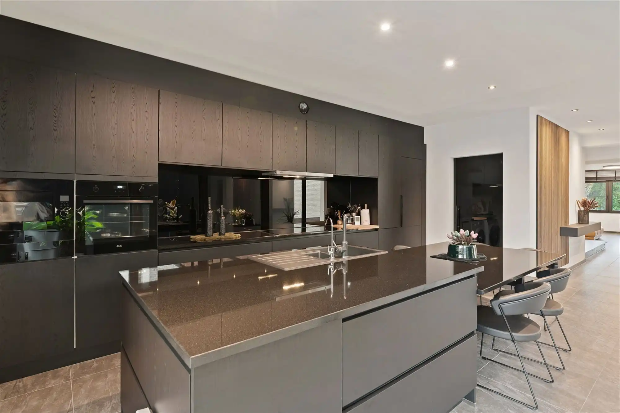 KNAP GERENOVEERDE WONING WONING MET 3SLAAPKAMERS OP EEN ZONNIG GEORIËNTEERD PERCEEL TE OOSTHAM foto 9