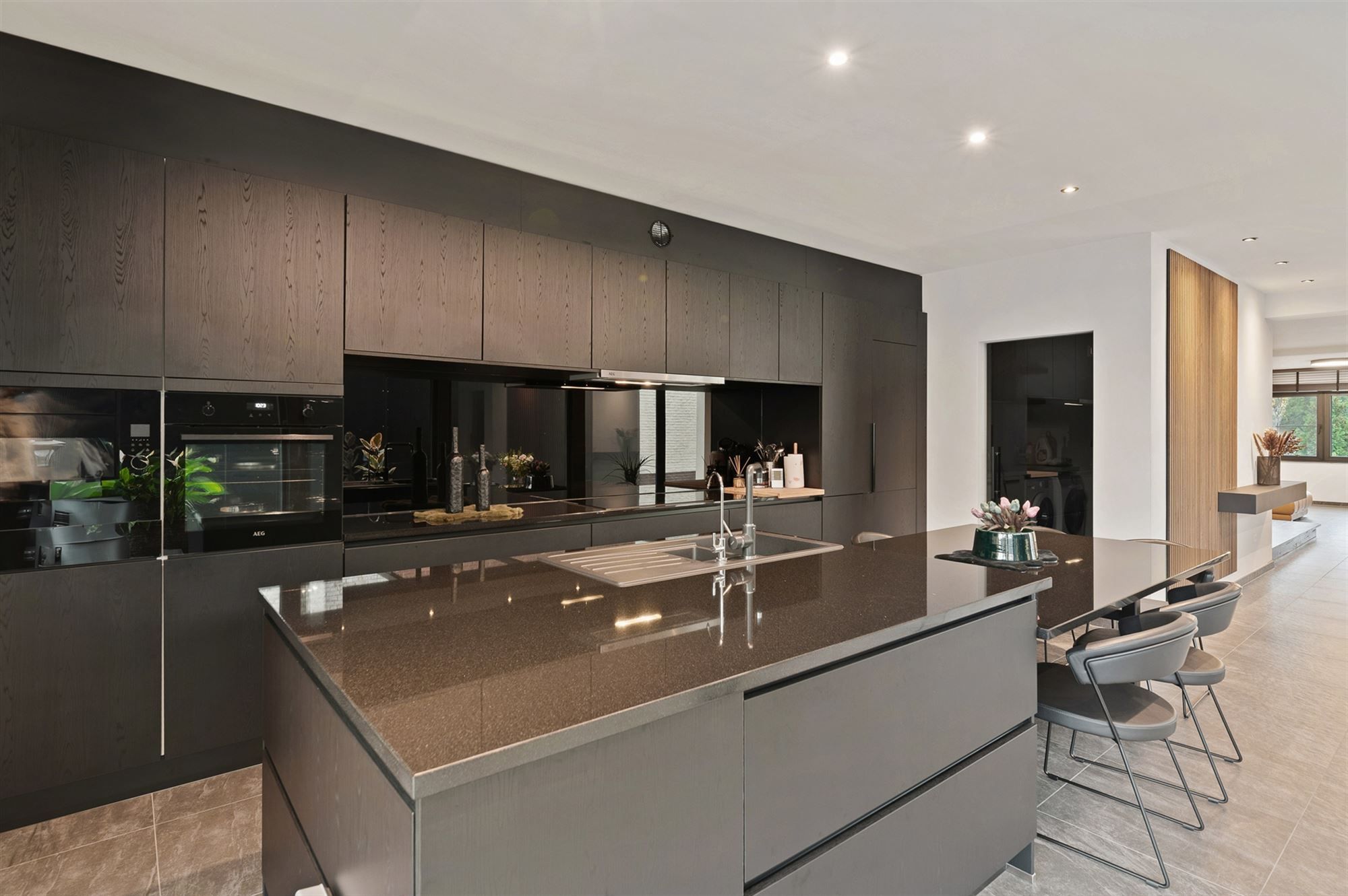 KNAP GERENOVEERDE WONING WONING MET 3SLAAPKAMERS OP EEN ZONNIG GEORIËNTEERD PERCEEL TE OOSTHAM foto 9