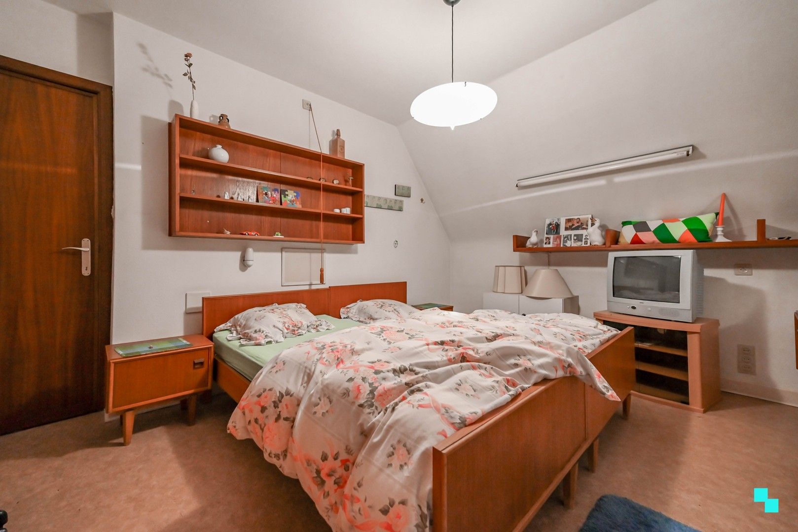 Charmante woning met prachtige tuin en drie slaapkamers te Izegem foto 19