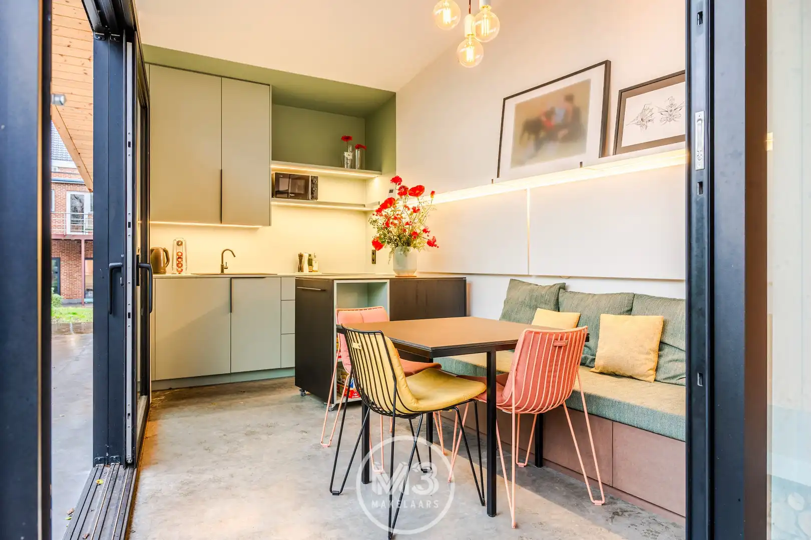 Instapklare woning met mooie tuin foto 8