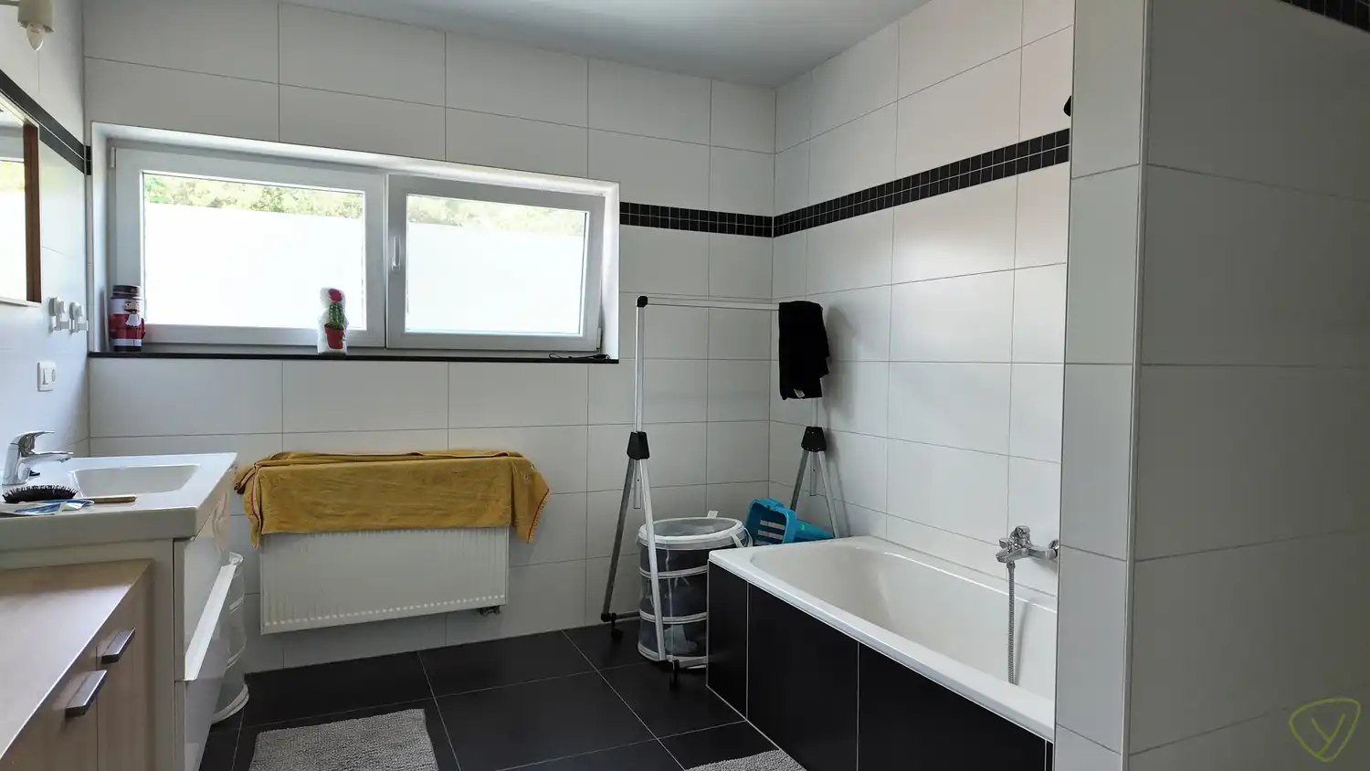 Verzorgde moderne woning gelegen in de dorpskern van Balgerhoeke. foto 11