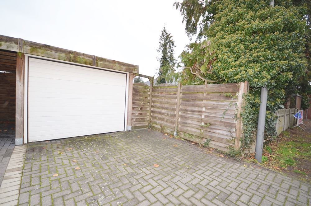 CENTRAAL GELEGEN HANDELSPAND MET VELE MOGELIJKHEDEN IN HET CENTRUM VAN HECHTEL! foto 38