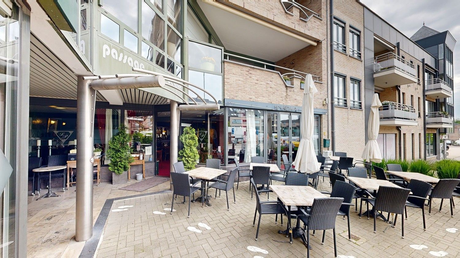 Commerciële ruimte te koop foto {{pictureIndex}}