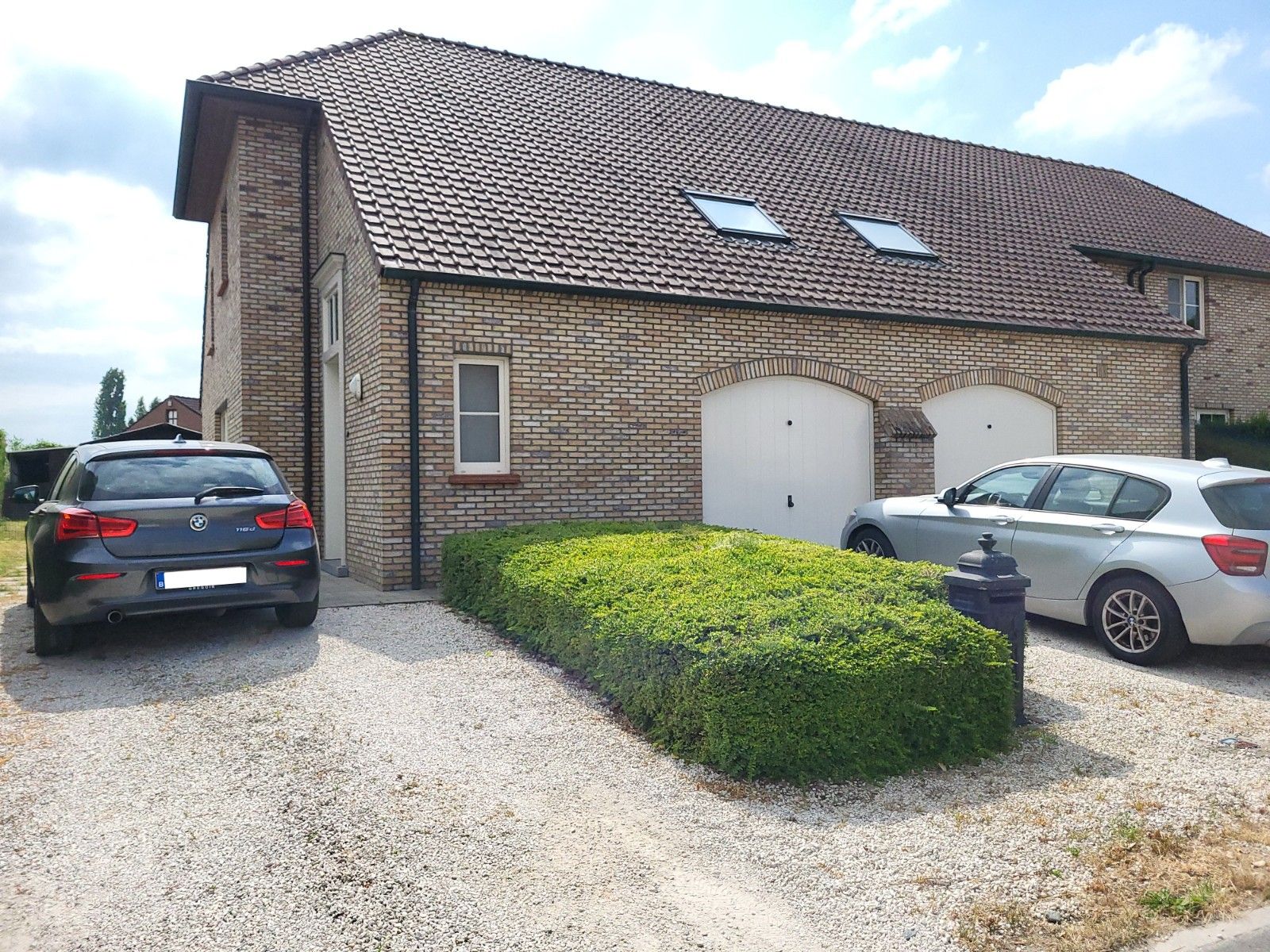 Ruime, instapklare woning te Nevele foto {{pictureIndex}}