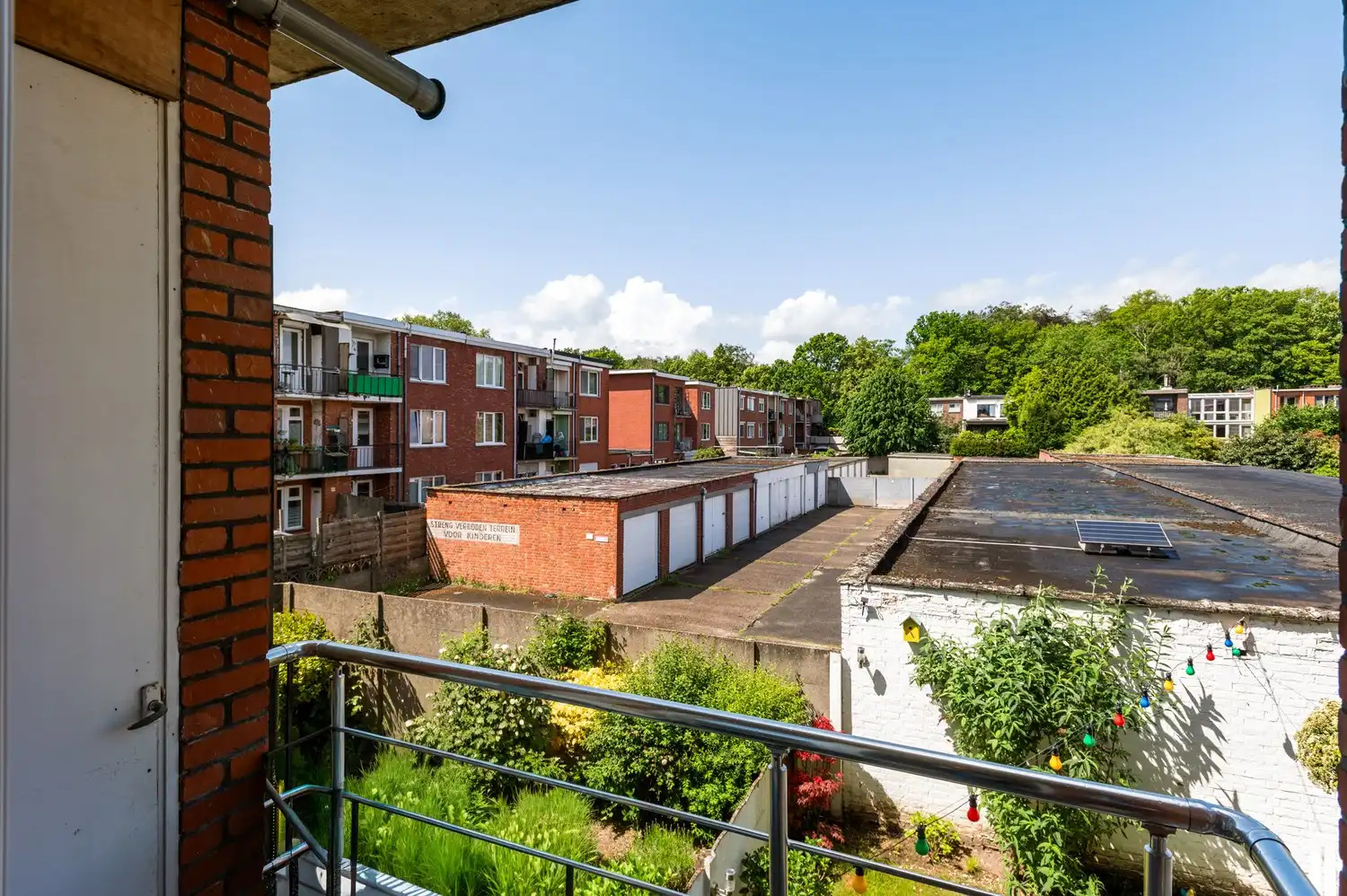 Instapklaar appartement met twee slaapkamers en terras te Deurne! foto 12