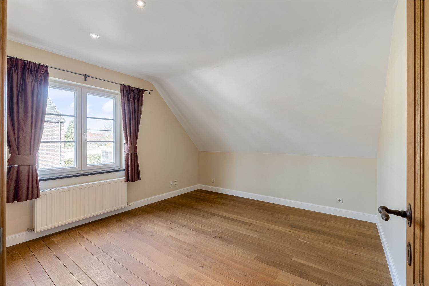 Exclusieve villa met hoogstaande afwerking in een idyllische omgeving foto 17