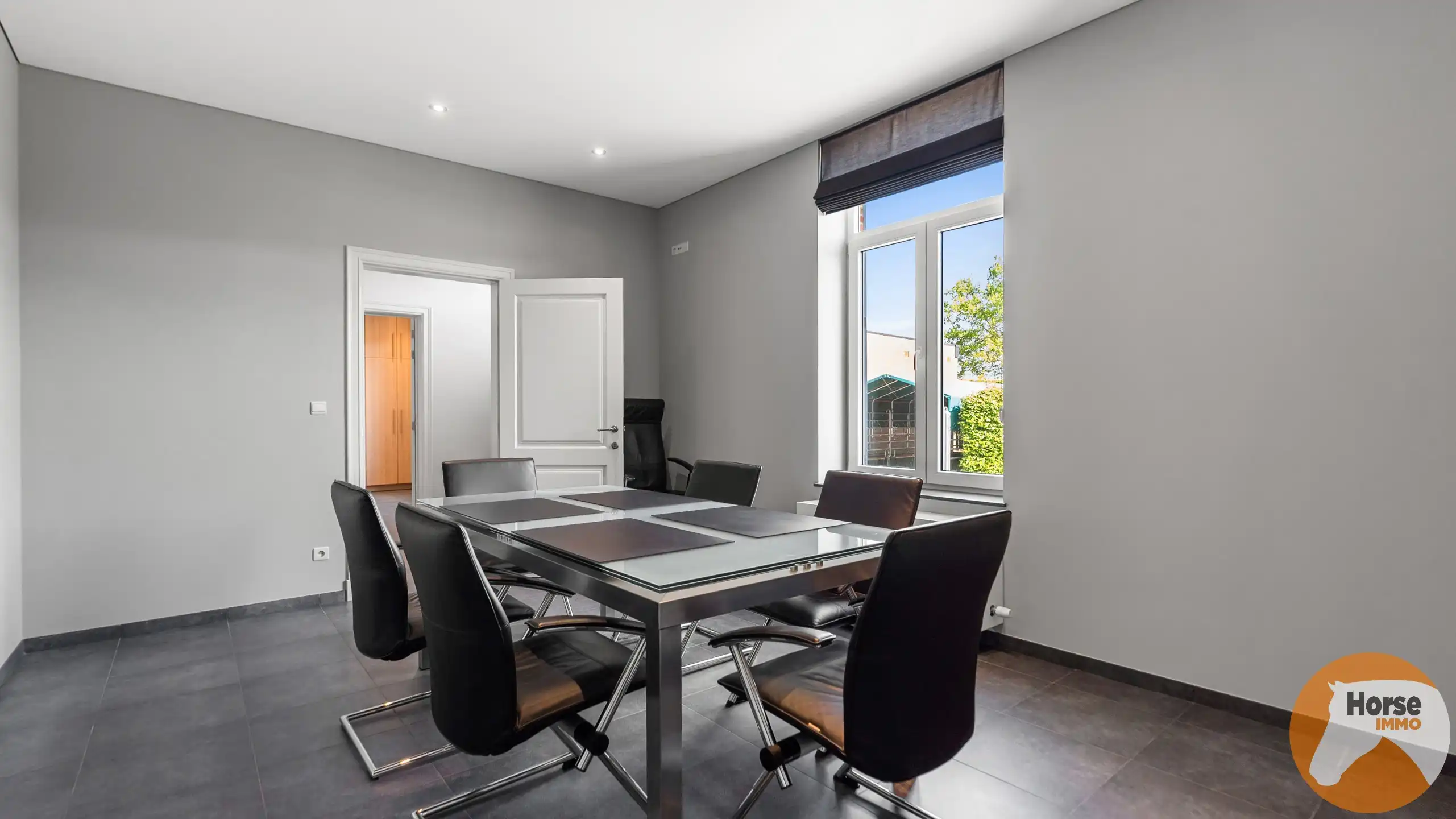 HEUSDEN-ZOLDER - Hoeve met paardenaccommodatie foto 24