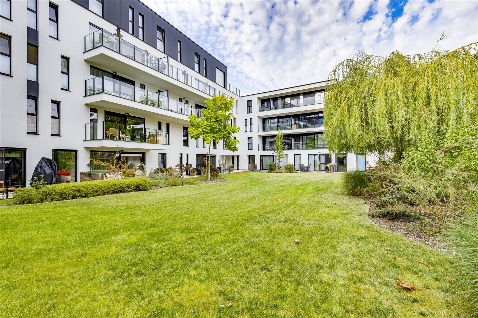 Recent energiezuinig appartement met terras foto 13
