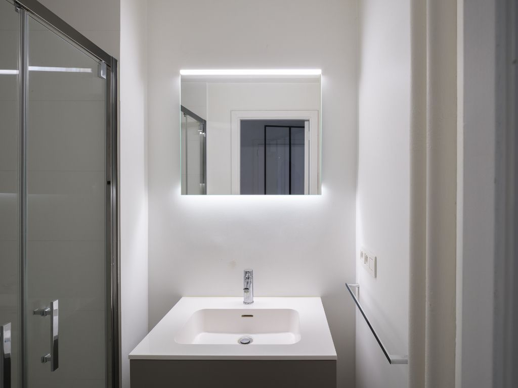 Knap gerenoveerd 3-slaapkamer appartement foto 14