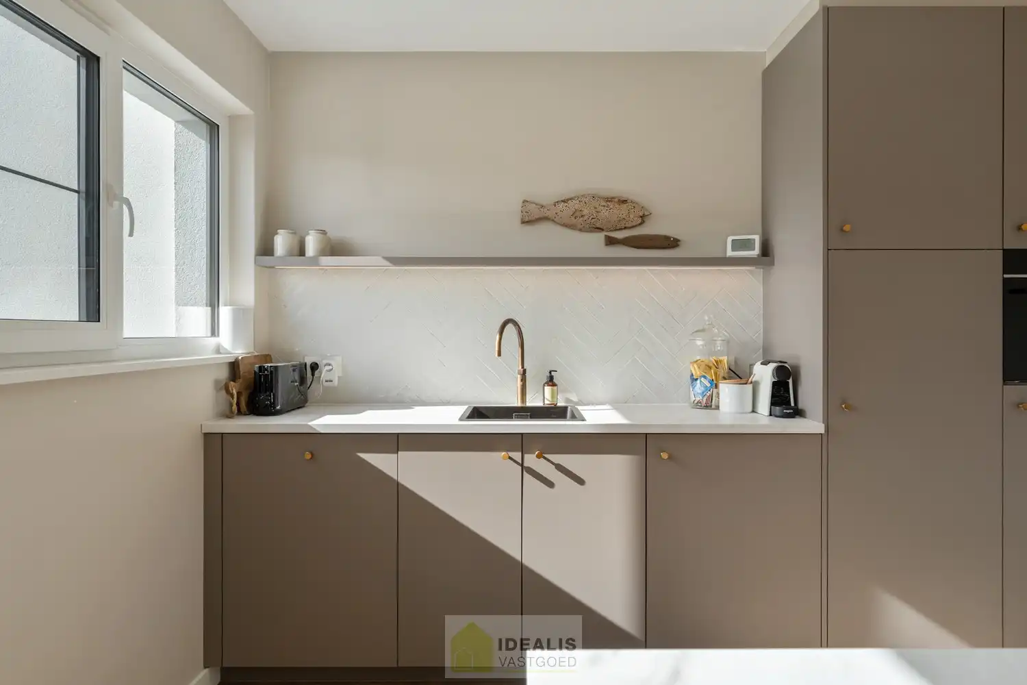 IDEALIS VASTGOED – Een prachtige instapklare woning in het fijne Hamont op een steenworp van de NL-grens! foto 19