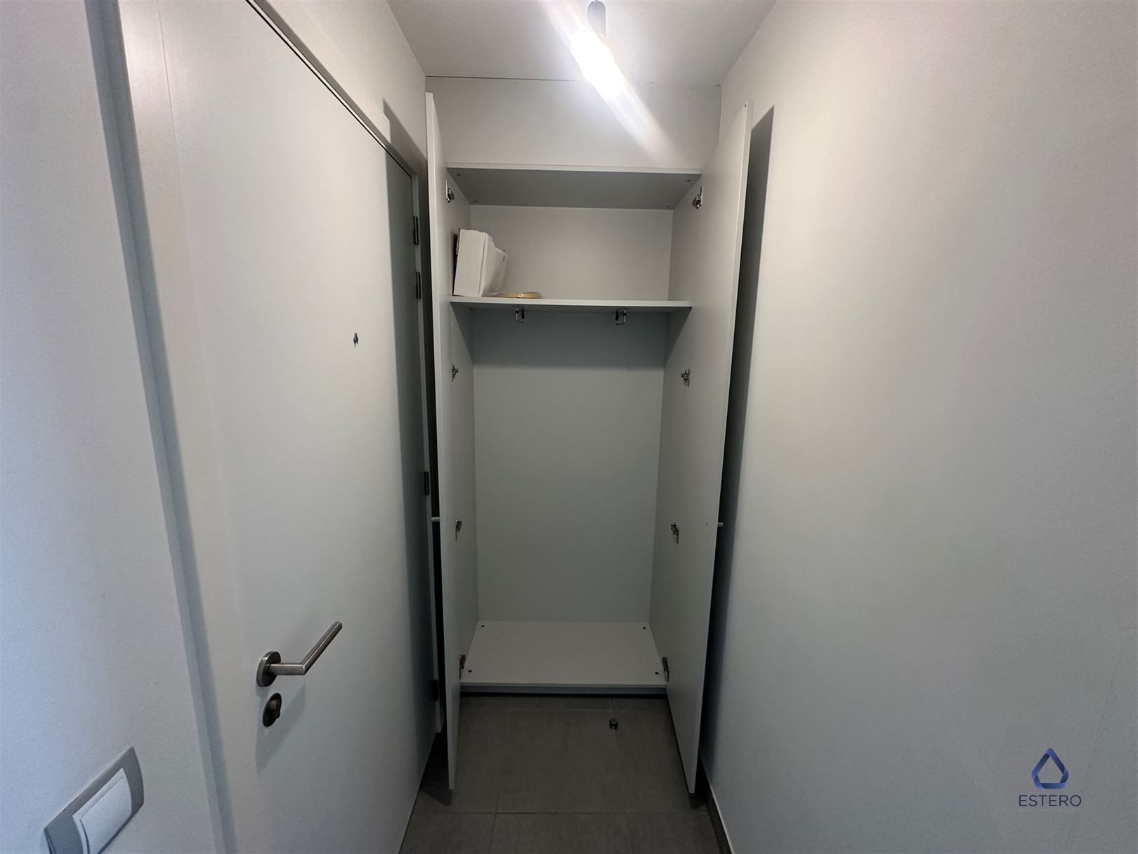 Ruim 2-slaapkamer appartement te Gent foto 14