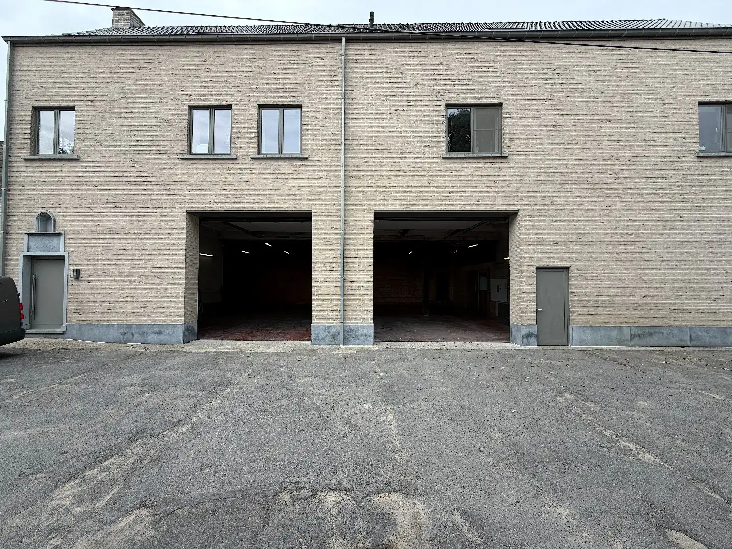 Loods/opslagruimte te huur te Zwevezele foto 10