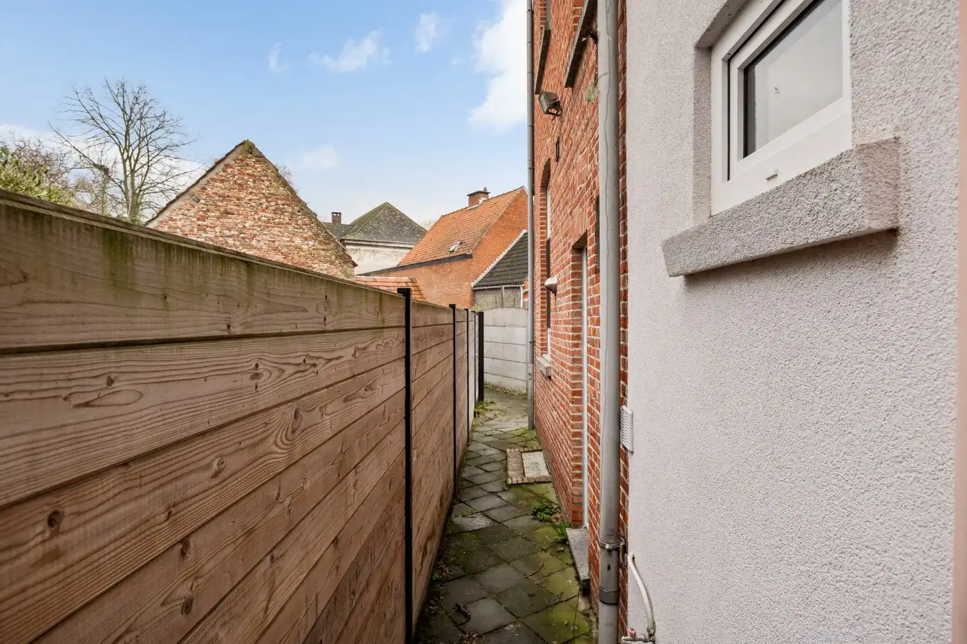 Gesloten bebouwing met 2 slpk., tuinberging en tuin foto 18