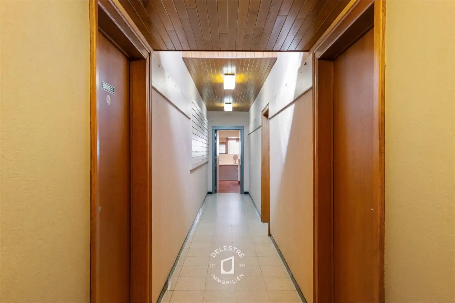 SOLIDE (HANDELS)WONING MET GARAGE BRUSSELBAAN foto 14