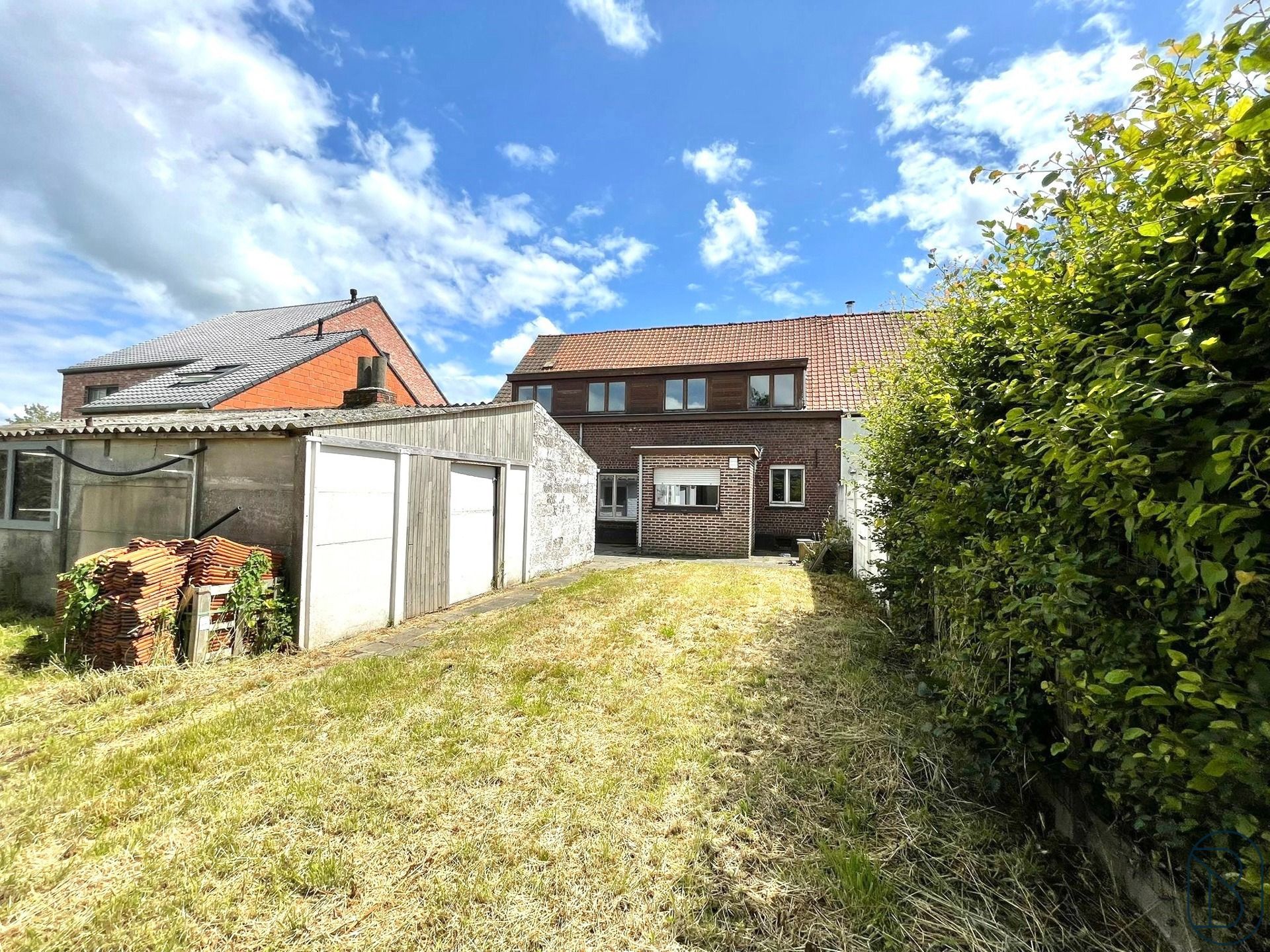 Ruime woning met grote tuin, VEEL POTENTIEEL!  foto 11