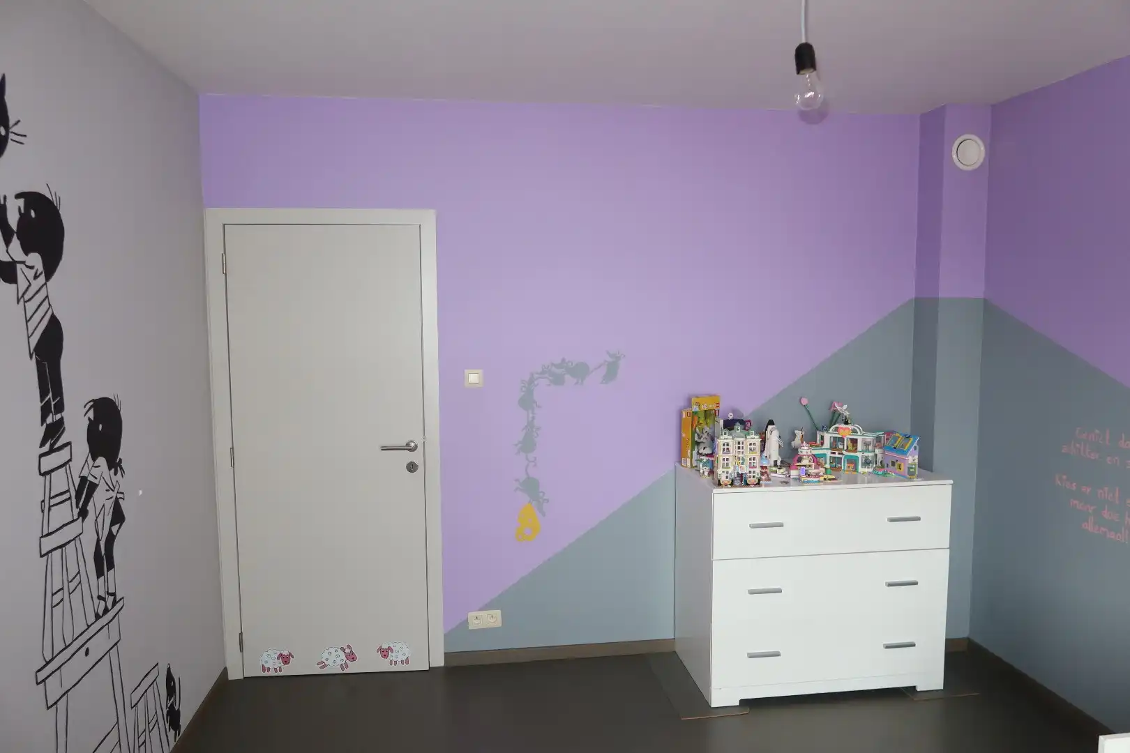 Uiterst ruime woning met 3 slk, 2 garages en tuin foto 20