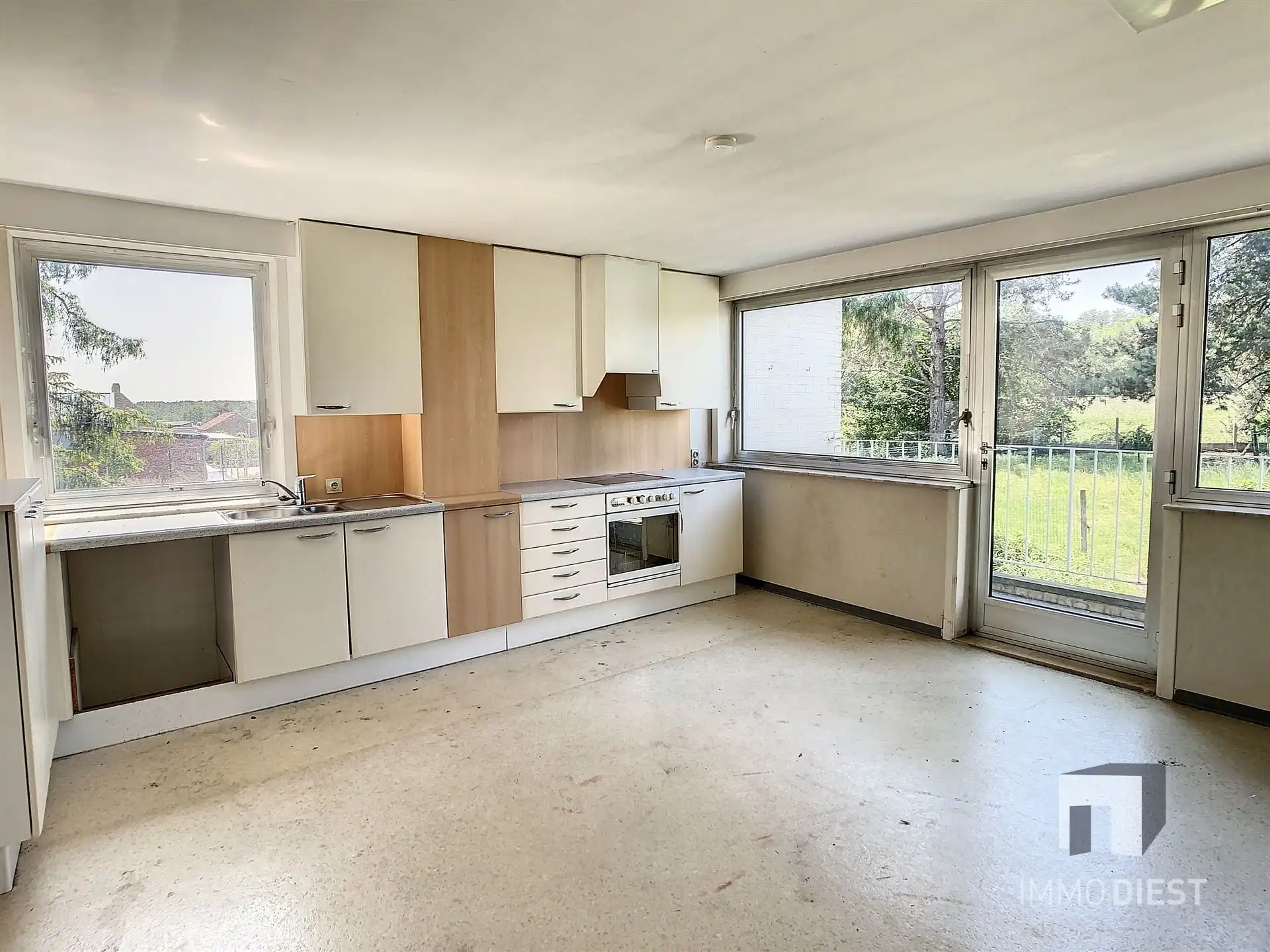 2 handelspanden en 2 appartementen van 3.120m2 met ruime parking op verbindingsweg foto 47