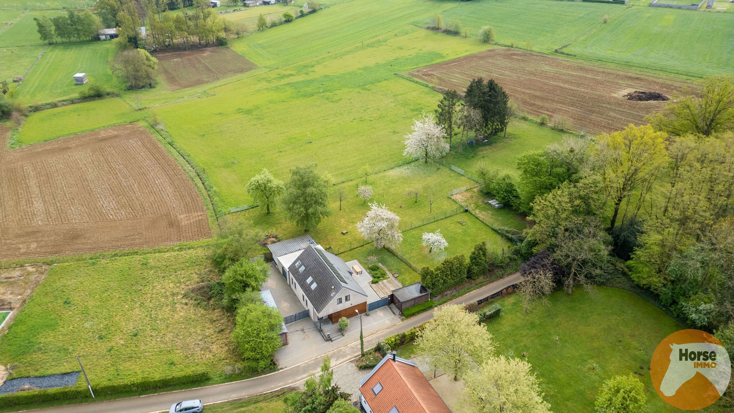 SCHERPENHEUVEL-Instapklare woning op 2ha3 en wijds zicht  foto 9