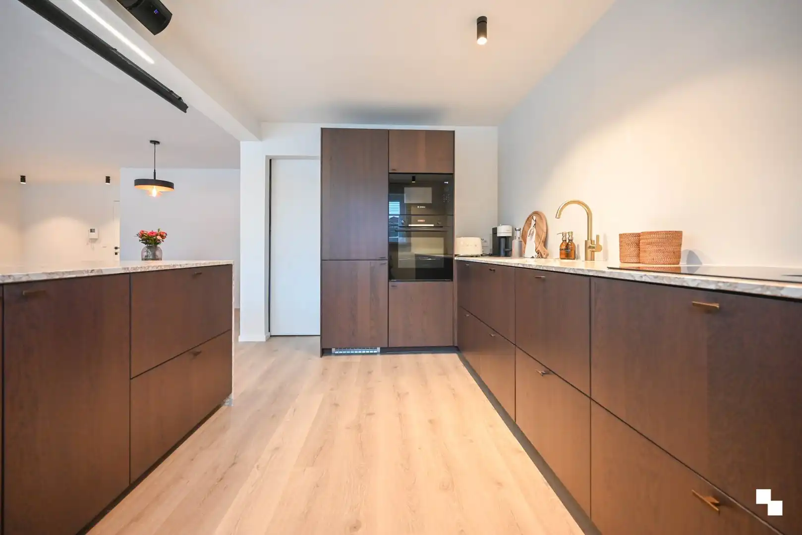 Hoogwaardig afgewerkt appartement in hartje Ingelmunster foto 13