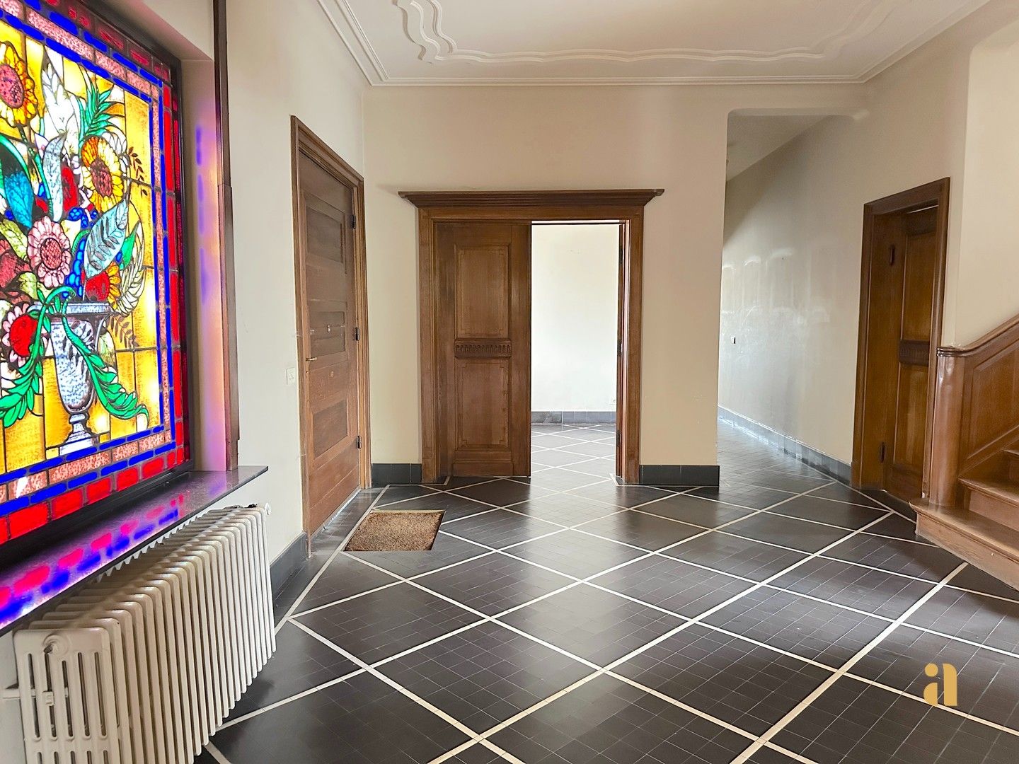 Te huur: royale woning met zwembad foto 5