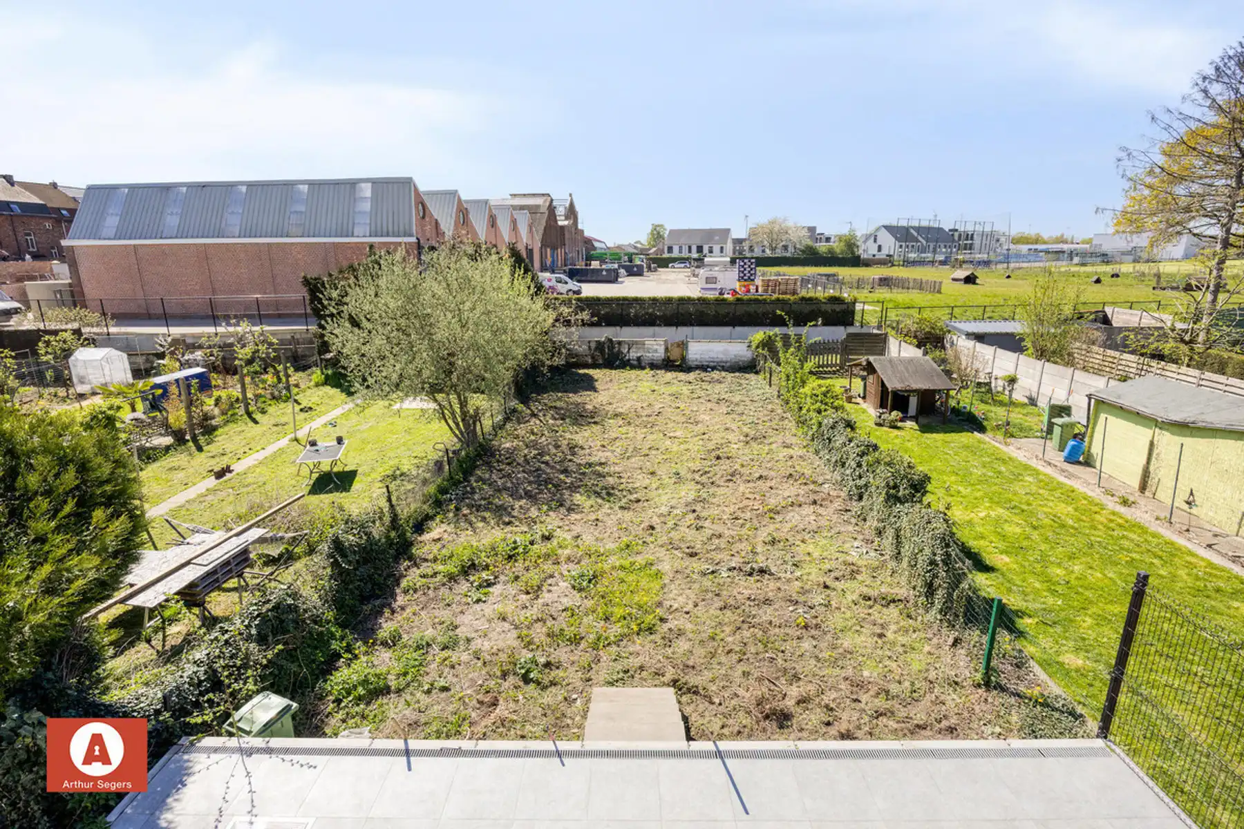 Veder af te werken/te renoveren gezinswoning mét achterbouw foto 25