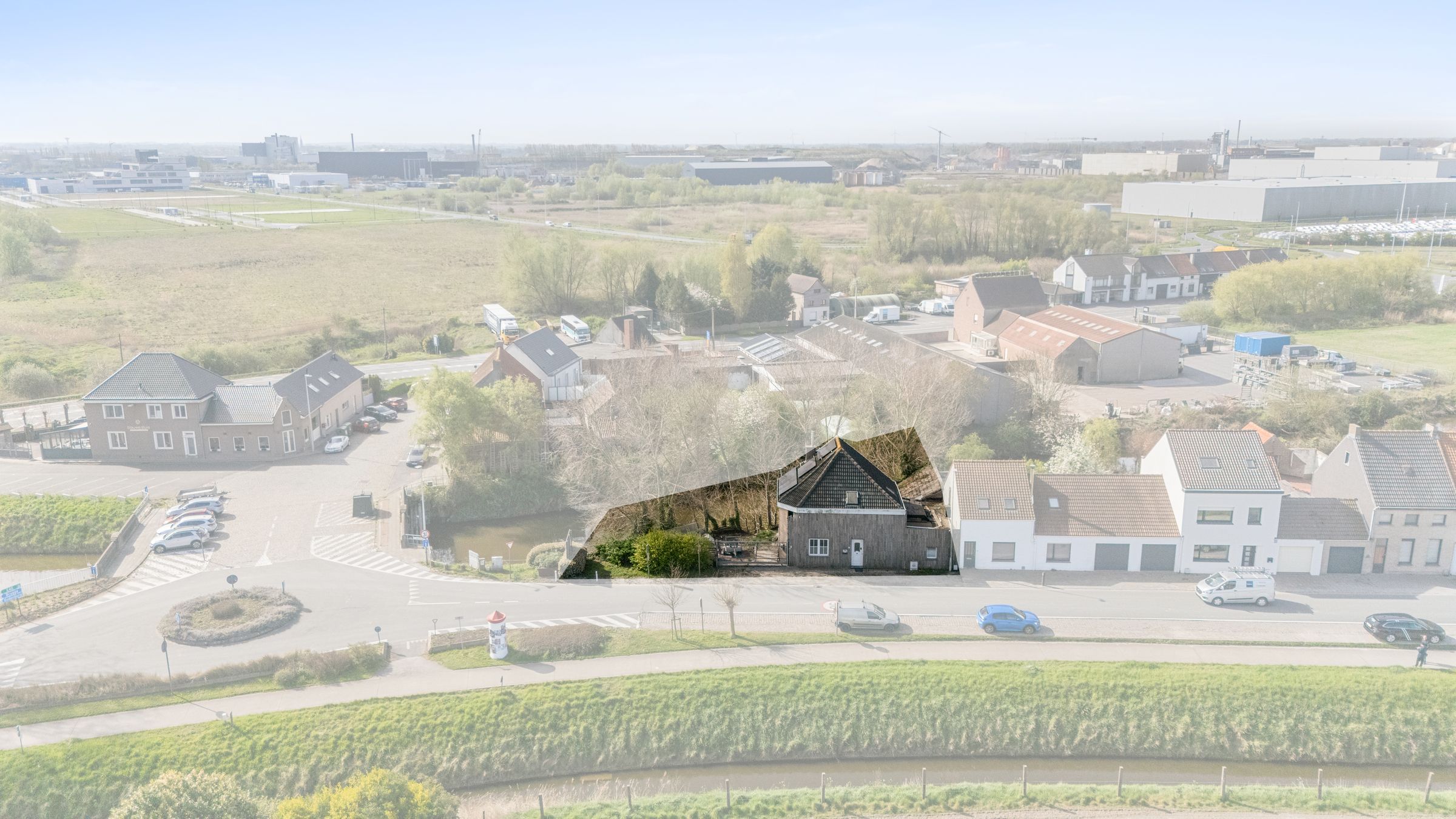 Idyllisch gelegen HALF-OPEN woning te Bredene (Sas) ! * foto 2