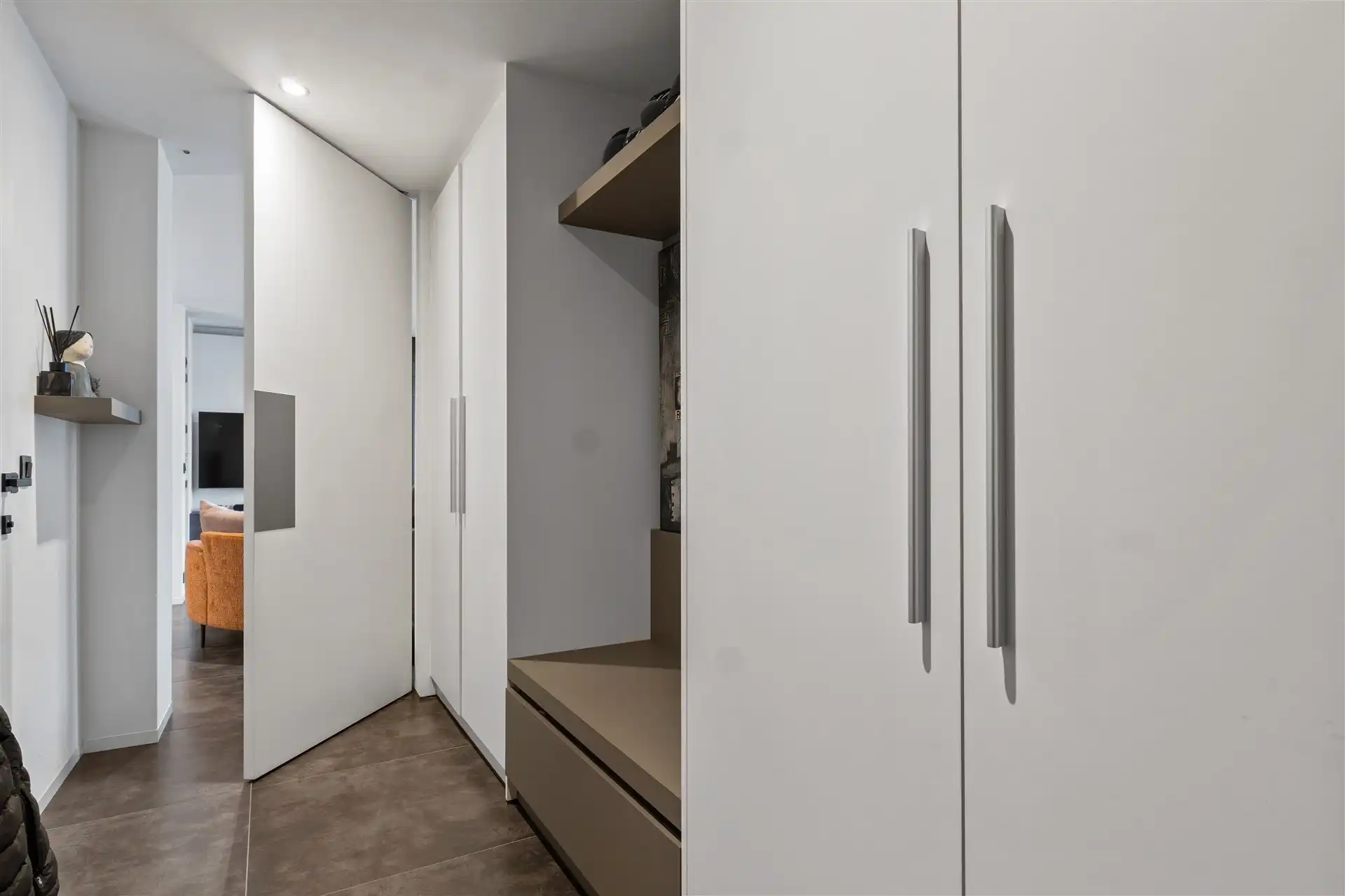 Instapklare, moderne, zeer ruime halfopen bebouwing nabij centrum Berlare foto 10