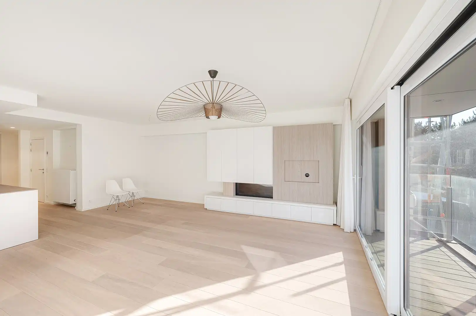 Instapklaar appartement, in het commerciële centrum van Knokke en vlakbij de zee. foto 8