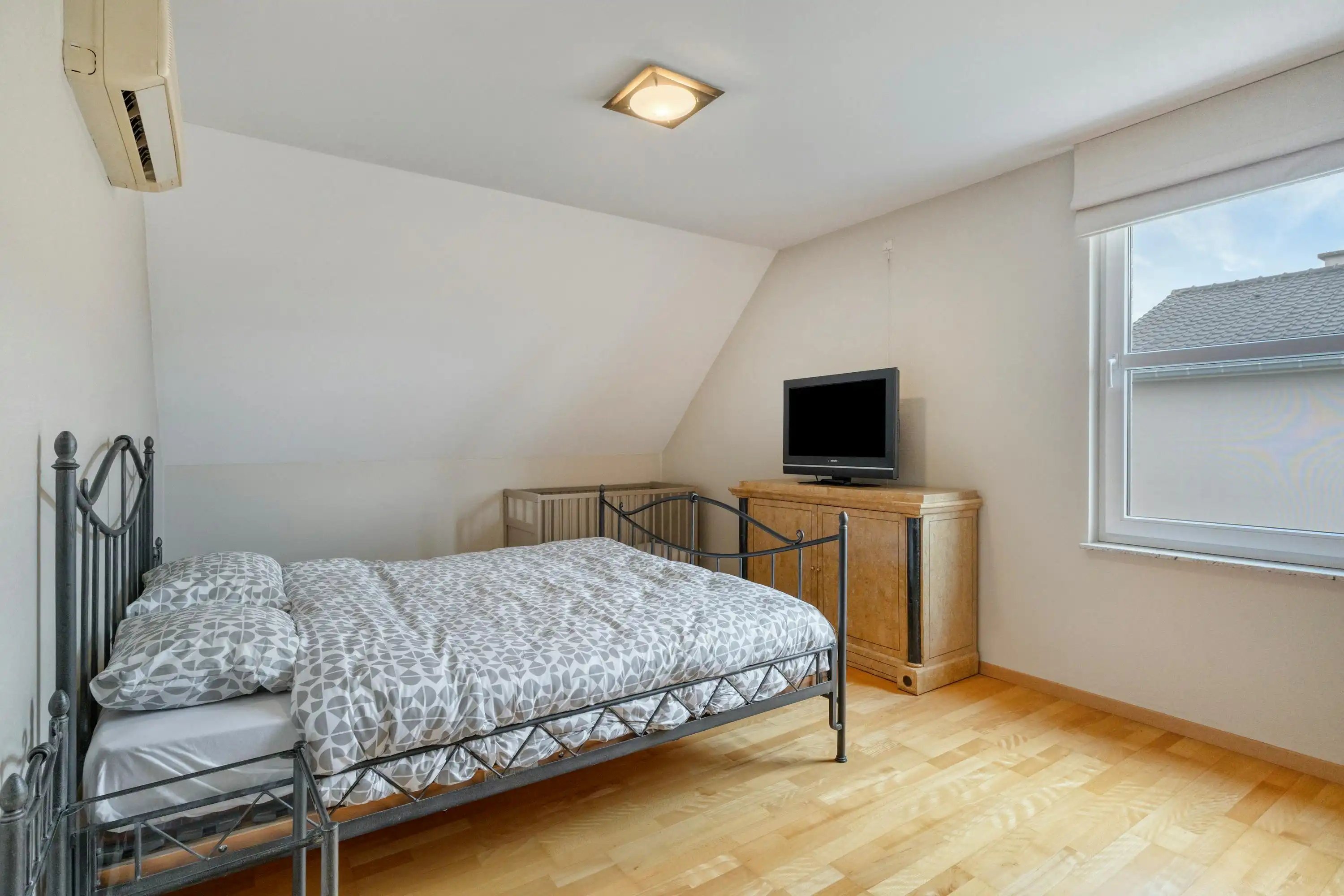 Ruime, mooie woning te koop in Geraardsbergen (Moerbeke) foto 15