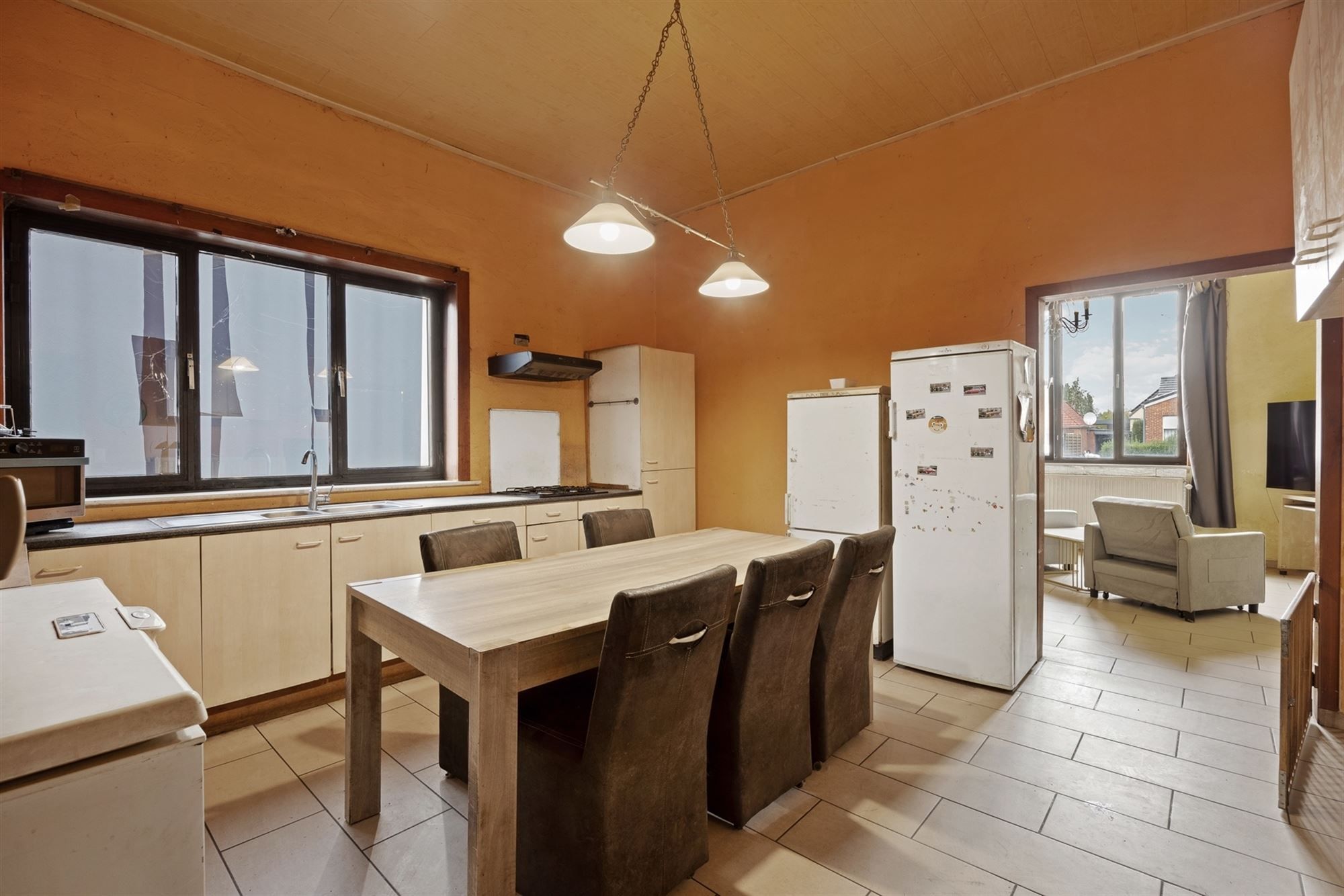 TE RENOVEREN WONING OP RUSTIGE LIGGING VLAKBIJ LEOPOLDSBURG CENTRUM foto 4
