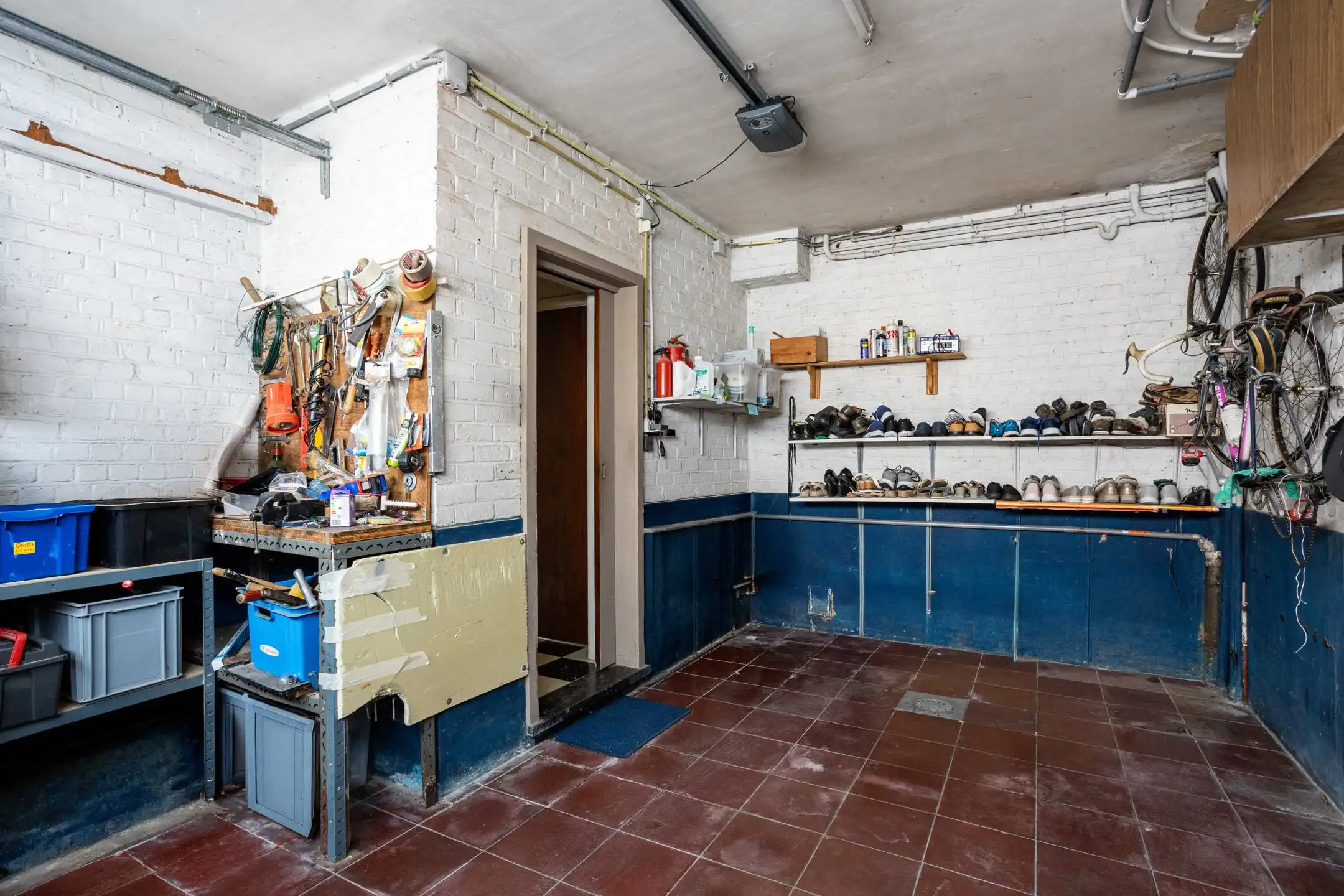 Solide burgerwoning met garage en tuin op gunstige ligging foto 30