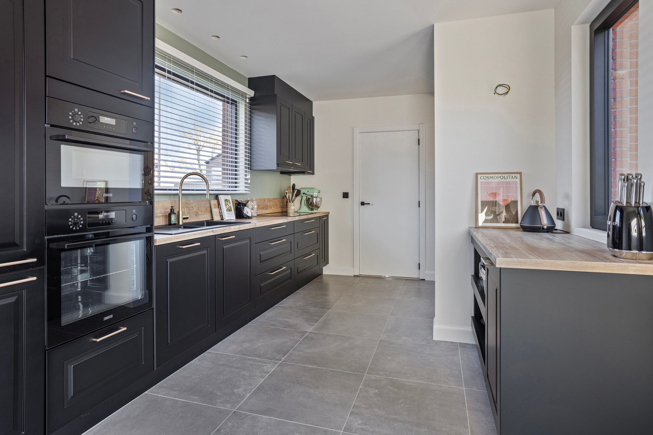 Prachtig gerenoveerde hoekwoning foto 13