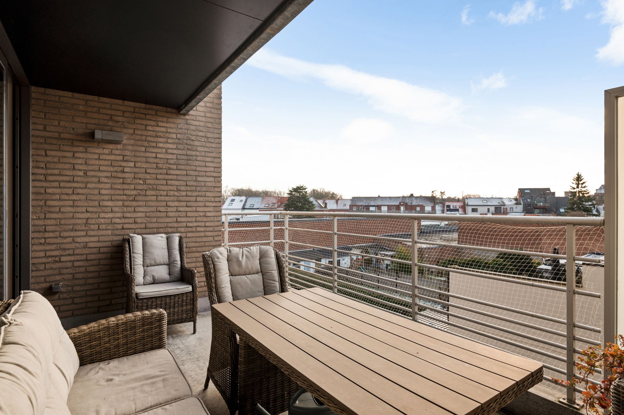 Ruim, energiezuinig appartement met twee mooie terrassen foto 4