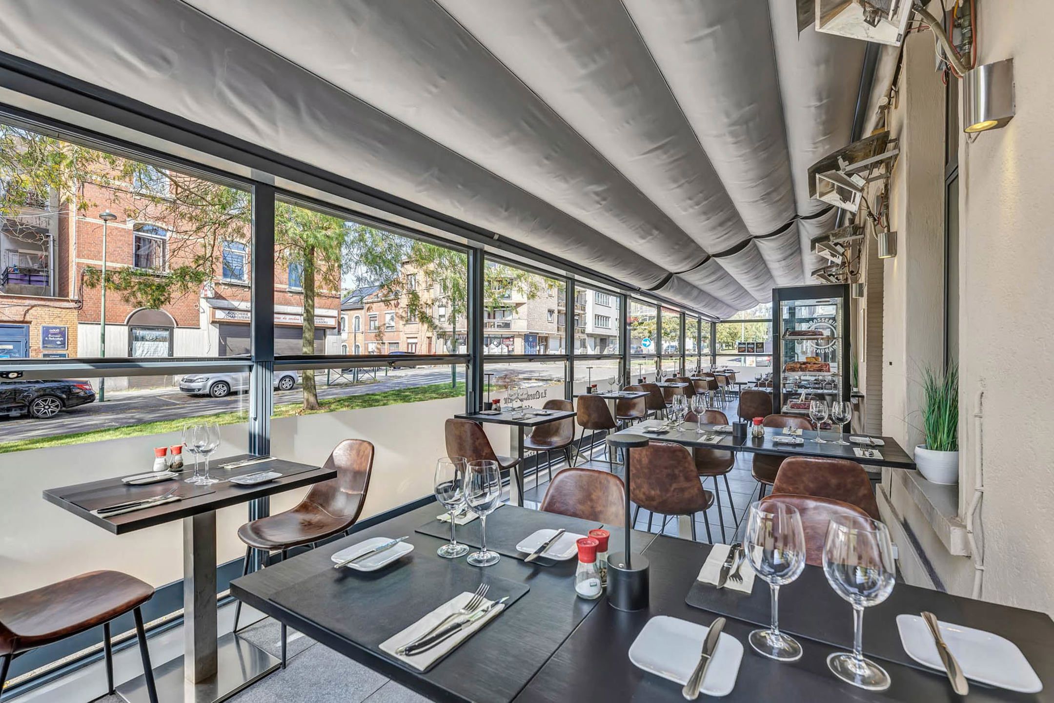 Gewaardeerd restaurant/handelspand met appartementen foto 11