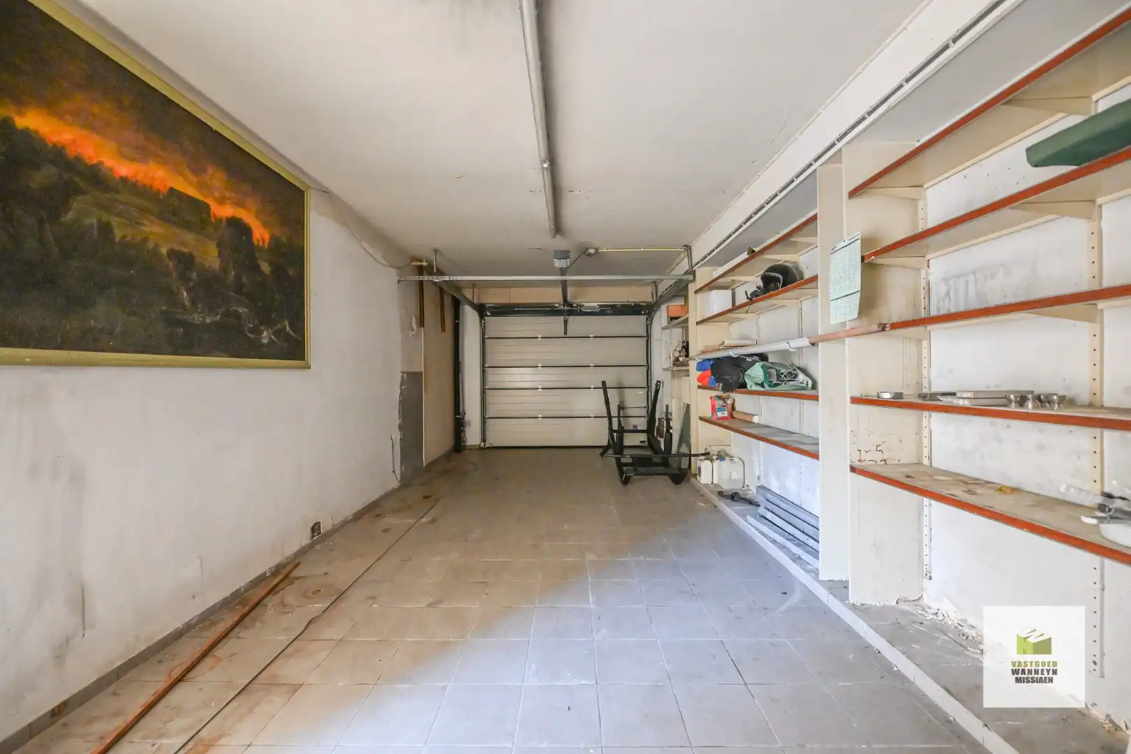 Ruime te renoveren gezinswoning met grote garage en 4 slaapkamers op 349m2 foto 23