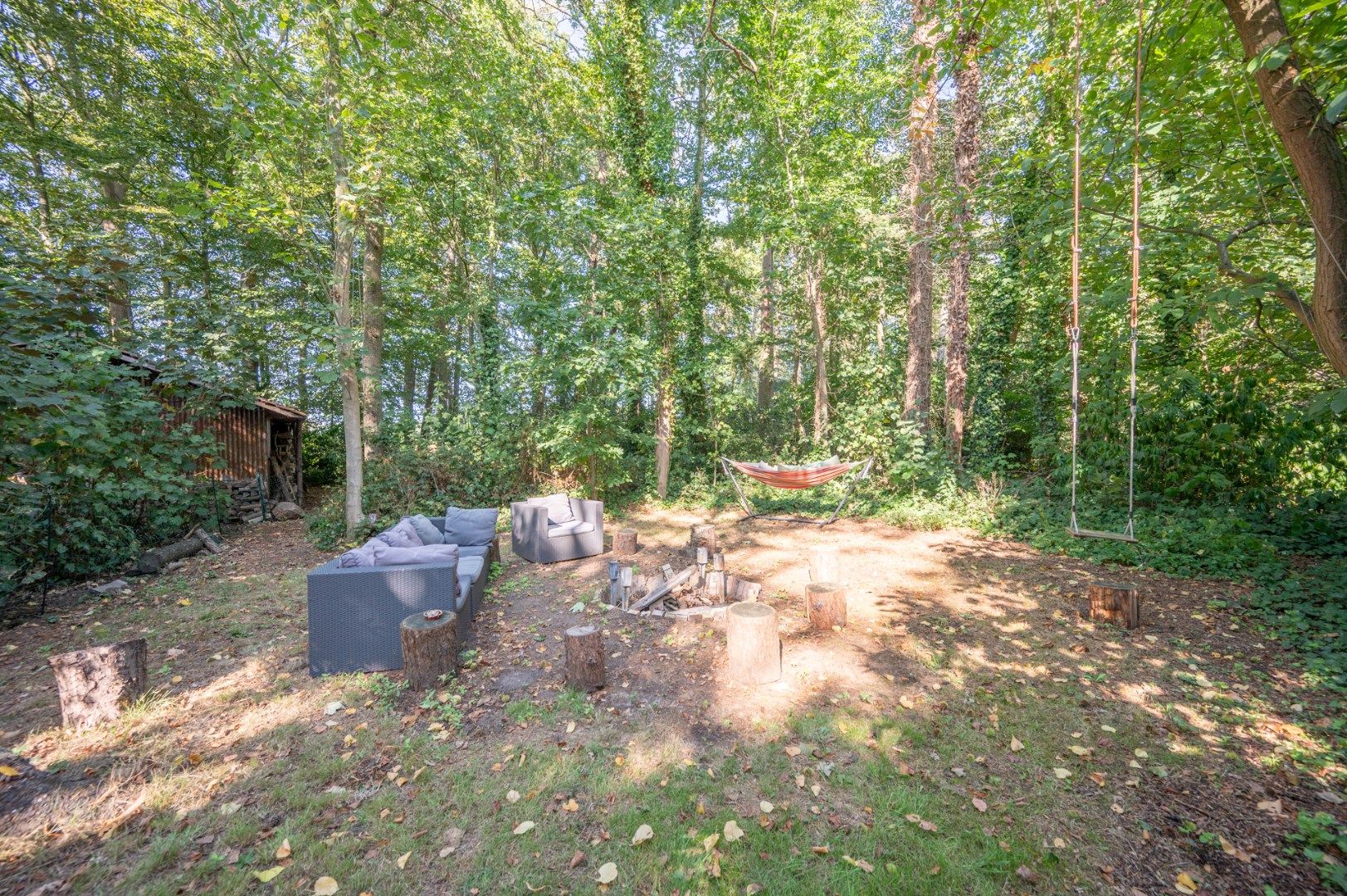 charmante vrijstaande woning in een oase van groen foto 30