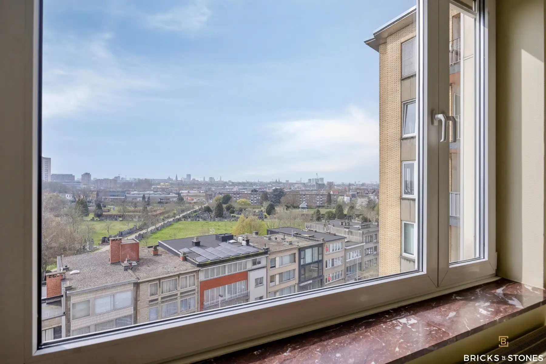 Ruim 2-slaapkamer appartement  foto 11