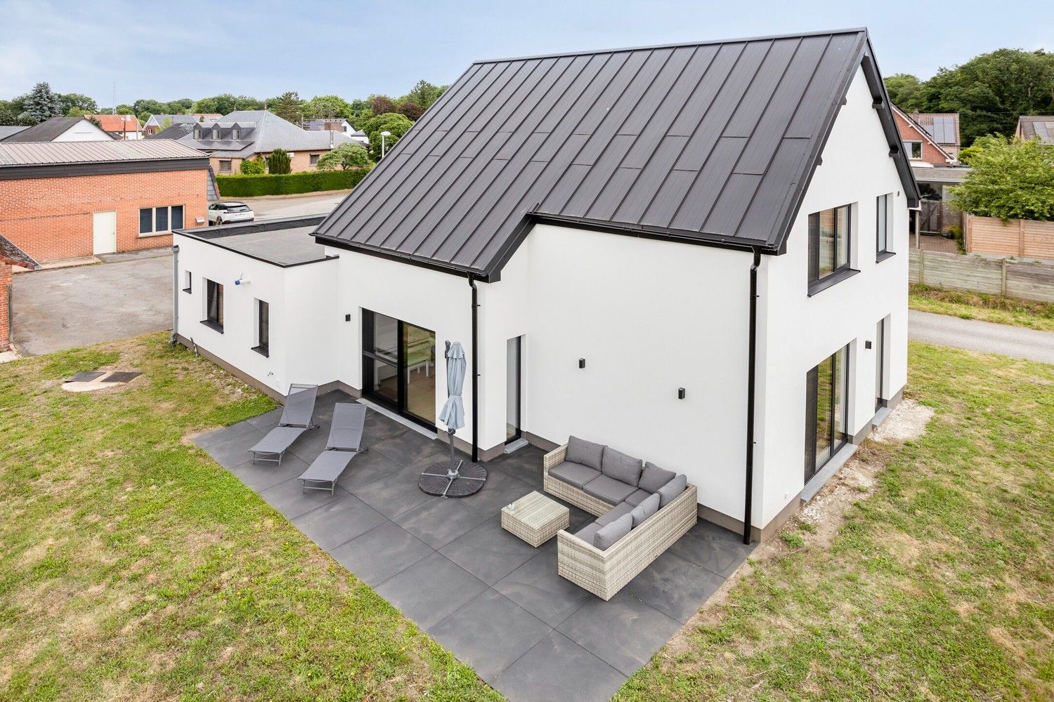Volledig gerenoveerde woning met 5 slaapkamers en bijgebouw met diverse mogelijkheden foto 29